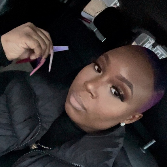 Meet the Posher Other - Meet your Posher, Latisha